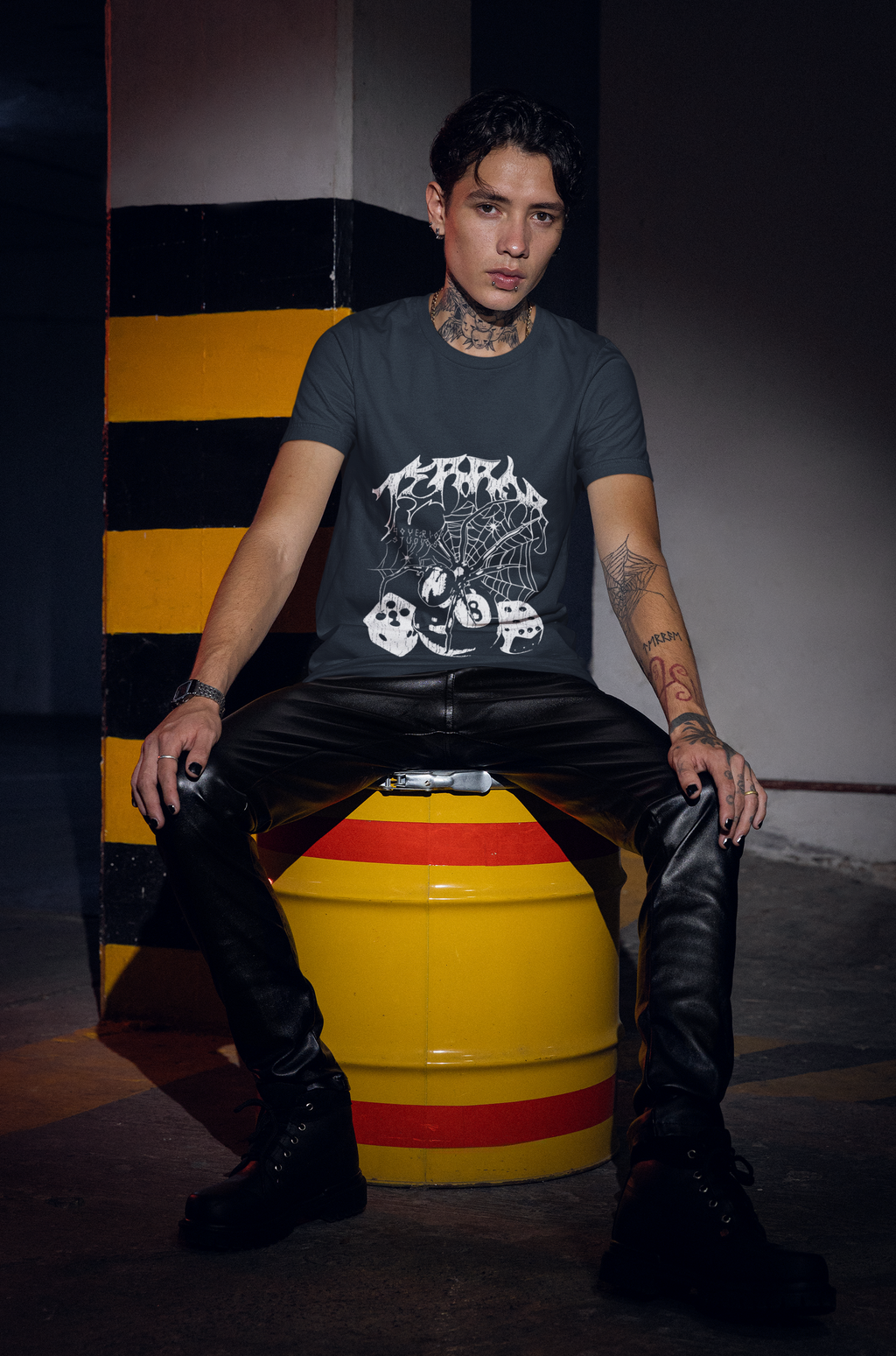 Eight-ball spider Web Tee